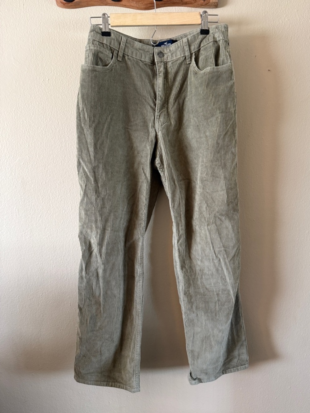 Hollister High Rise Dad Pants Sage Green Corduroy Straight Leg size 28